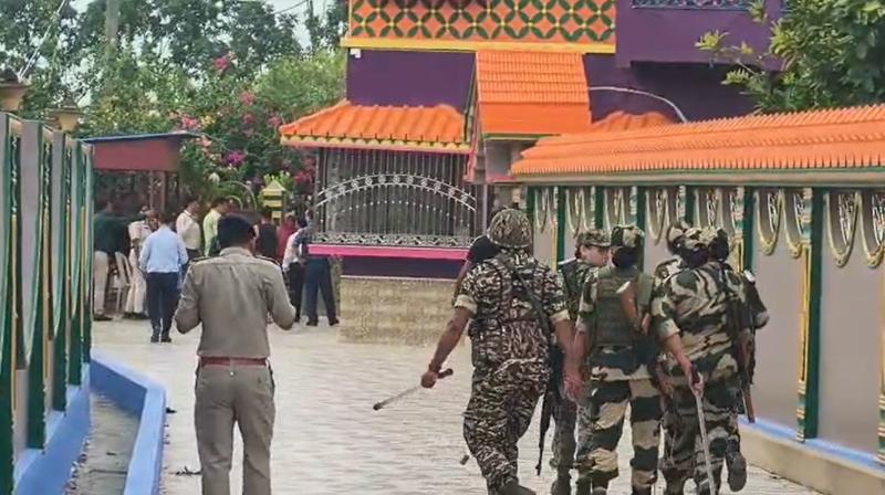बंगाल में एनआईए ने पूर्व टीएमसी विधायक शौकत मोल्ला के आवास पर मारा छापा, बेटे इमरान से पूछताछ