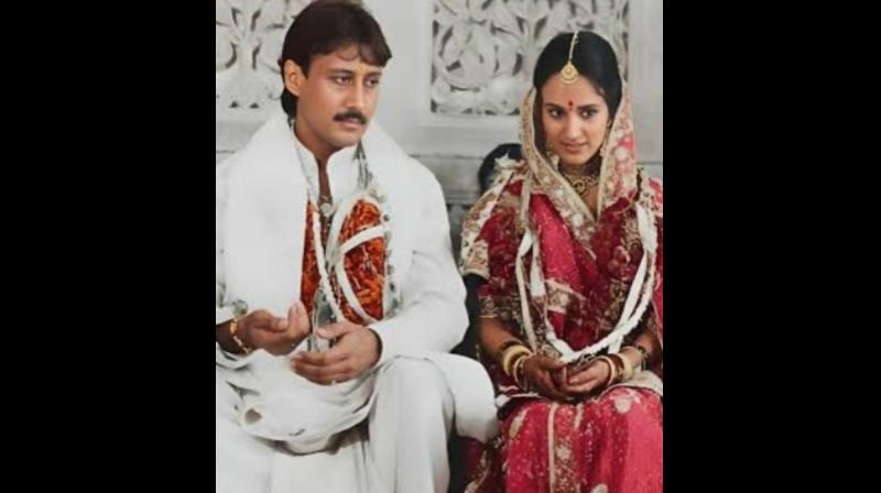 अपनी शादी की 38वीं सालगिरह मना रहे हैं जैकी और आयशा श्रॉफ, शादी के दिन की तस्वीरें शेयर की