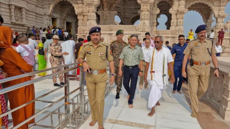 अयोध्या: रामलला के दरबार में पहुंचे थल सेना प्रमुख, हनुमानगढ़ी में भी किया दर्शन
