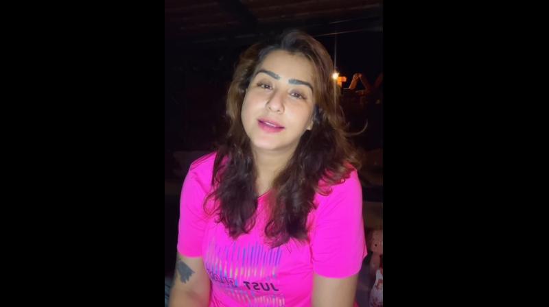 शिल्पा शिंदे झूठा यौन उत्पीड़न मामले में सिने वर्कर्स एसोसिएशन ने सीएम फडणवीस से की सख्त कार्रवाई की मांग
