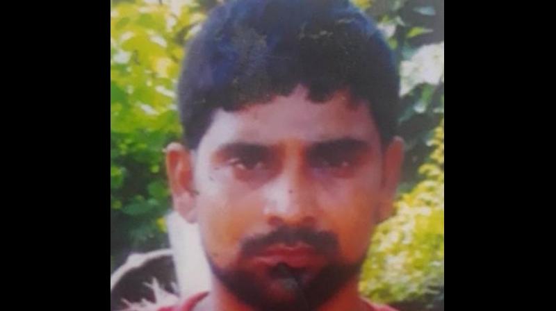 अयोध्या में 1.90 लाख के इनामी भानु प्रताप सिंह का एनकाउंटर, इलाज के दौरान हुई मौत अयोध्या में 1.90 लाख के इनामी भानु प्रताप सिंह का एनकाउंटर, इलाज के दौरान हुई मौत