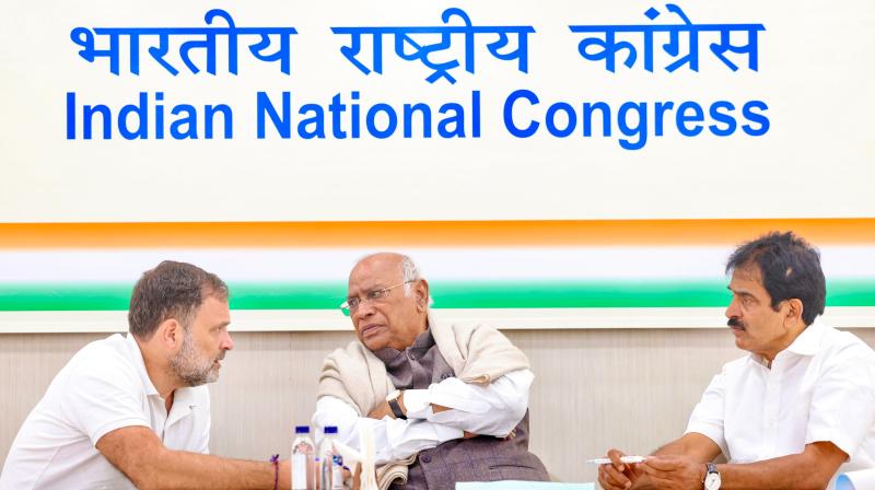 पेपर लीक विवाद: कांग्रेस ने सरकार के खिलाफ की देशव्यापी अभियान की घोषणा, 17 जून से होगी शुरुआत पेपर लीक विवाद: कांग्रेस ने सरकार के खिलाफ की देशव्यापी अभियान की घोषणा, 17 जून से होगी शुरुआत