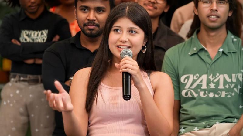 एमबीबीएस छात्रा सेजल पवार को 15 दिन की फोर्स लीव पर भेजा गया एमबीबीएस छात्रा सेजल पवार को 15 दिन की फोर्स लीव पर भेजा गया