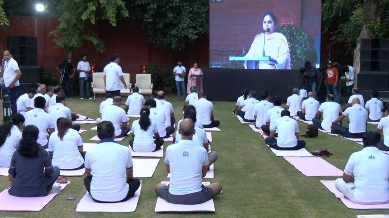 योग को जन-जन तक पहुंचाने की पहल, आयुष मंत्रालय ने ऑनलाइन सेशन में योग को जन-जन तक पहुंचाने की पहल, आयुष मंत्रालय ने ऑनलाइन सेशन में