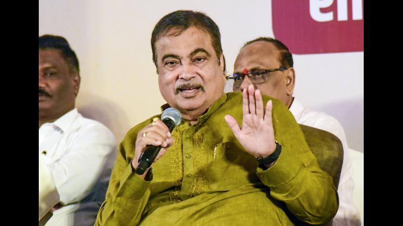 फॉसिल फ्यूल आयात कम करने के लिए 100 प्रतिशत एथेनॉल ईंधन के उपयोग को फॉसिल फ्यूल आयात कम करने के लिए 100 प्रतिशत एथेनॉल ईंधन के उपयोग को