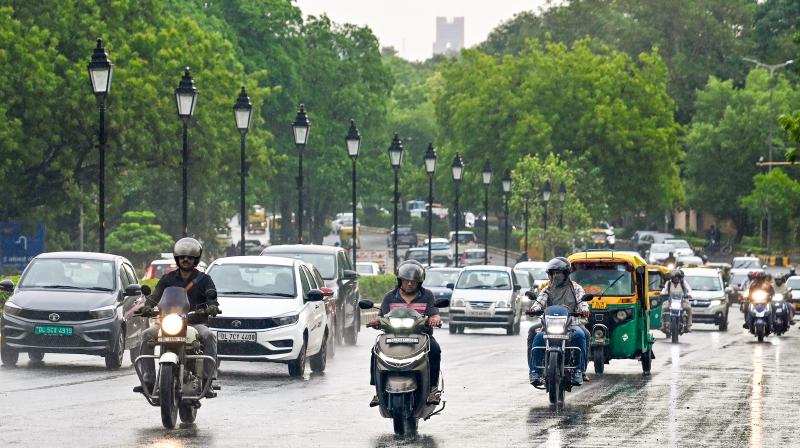 दिल्ली-एनसीआर निवासियों को गर्मी से राहत मिली, बारिश के बाद तापमान में 9 डिग्री की गिरावट दिल्ली-एनसीआर निवासियों को गर्मी से राहत मिली, बारिश के बाद तापमान में 9 डिग्री की गिरावट