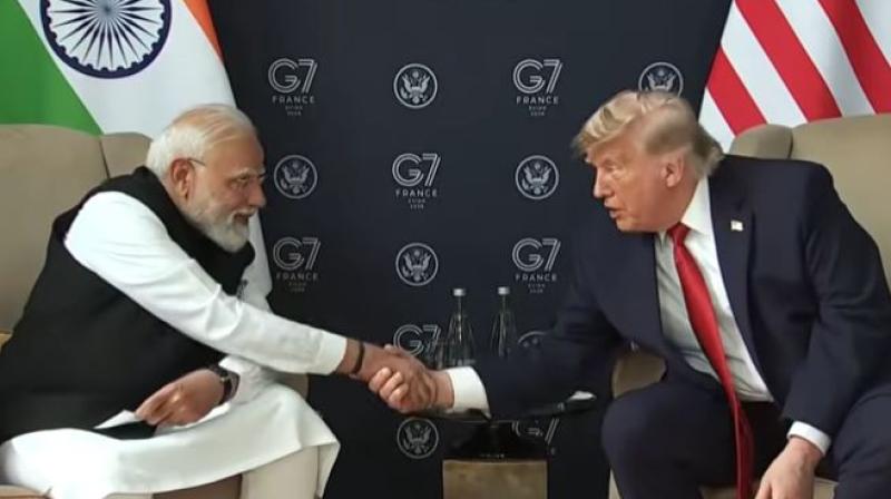 जी-7 समिट: फ्रांस में मिले पीएम मोदी और ट्रंप, पश्चिम एशिया शांति, व्यापार समझौते और भारत-अमेरिका सहयोग पर हुई चर्चा जी-7 समिट: फ्रांस में मिले पीएम मोदी और ट्रंप, पश्चिम एशिया शांति, व्यापार समझौते और भारत-अमेरिका सहयोग पर हुई चर्चा