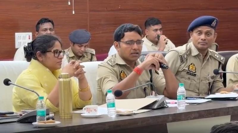 गोंडा में मुहर्रम को लेकर प्रशासन की तैयारी पूरी, सोशल मीडिया पर भी रखी जाएगी नजर: एसपी विनीत जायसवाल गोंडा में मुहर्रम को लेकर प्रशासन की तैयारी पूरी, सोशल मीडिया पर भी रखी जाएगी नजर: एसपी विनीत जायसवाल