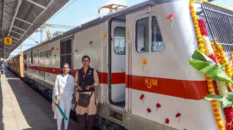 भारतीय रेल ने इन्फ्रास्ट्रक्चर के आधुनिकीकरण के लिए 871 करोड़ रुपए की भारतीय रेल ने इन्फ्रास्ट्रक्चर के आधुनिकीकरण के लिए 871 करोड़ रुपए की
