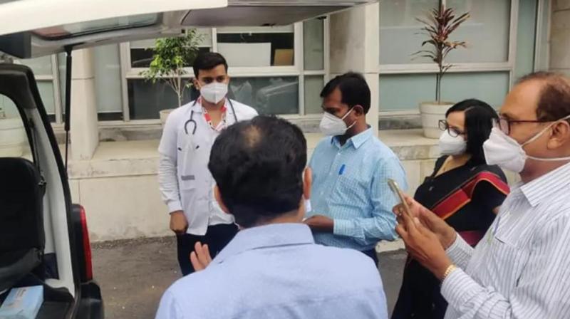 गुजरात: मौत के बाद कई मरीजों को जीवनदान दे गई महिला, अंगदान के फैसले को डिप्टी सीएम ने सराहा गुजरात: मौत के बाद कई मरीजों को जीवनदान दे गई महिला, अंगदान के फैसले को डिप्टी सीएम ने सराहा