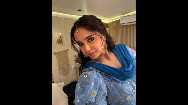 शरवरी बोलीं, हर एक्टर का सपना होता है कि वह ऐसी कहानी का हिस्सा बने जो लोगों के दिलों में बस जाए शरवरी बोलीं, हर एक्टर का सपना होता है कि वह ऐसी कहानी का हिस्सा बने जो लोगों के दिलों में बस जाए