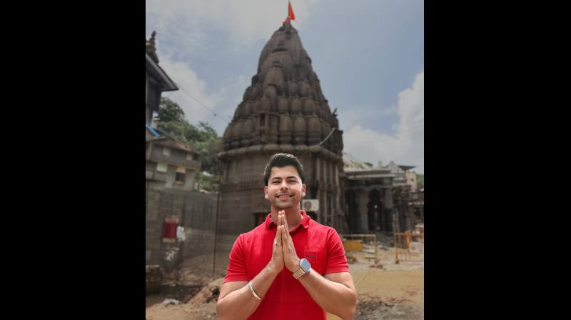 टीवी अभिनेता सिद्धार्थ निगम ने परिवार के साथ भगवान भीमाशंकर के दर्शन किए, बोले- हर हर महादेव टीवी अभिनेता सिद्धार्थ निगम ने परिवार के साथ भगवान भीमाशंकर के दर्शन किए, बोले- हर हर महादेव