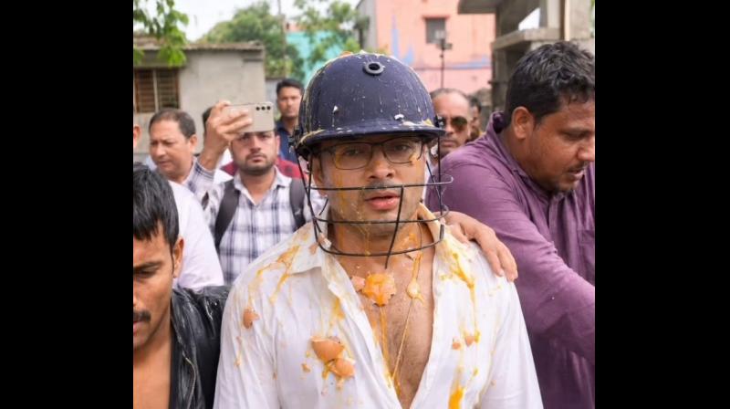 ‘सिर्फ गिरफ्तारी काफी नहीं’, अंडा फेंकने की घटनाओं पर कलकत्ता ‘सिर्फ गिरफ्तारी काफी नहीं’, अंडा फेंकने की घटनाओं पर कलकत्ता