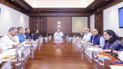 जनसांख्यिकीय बदलावों पर हाई लेवल कमेटी ने गृह मंत्री अमित शाह से मुलाकात की