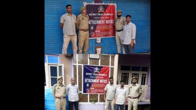 बारामूला पुलिस की कार्रवाई, 29 लाख रुपए से अधिक की संपत्ति जब्त