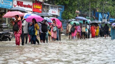 महाराष्ट्र के कई इलाकों में भारी बारिश, 'ऑरेंज अलर्ट' के बीच पालघर में 6 जुलाई को बंद रहेंगे स्कूल