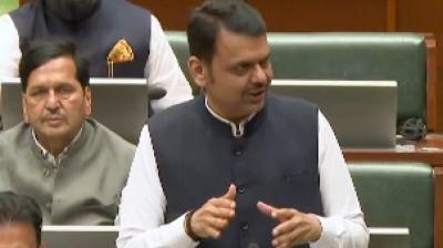मुंबई में भारी बारिश से जनजीवन अस्त-व्यस्त, विधानसभा की कार्यवाही दिनभर के लिए स्थगित