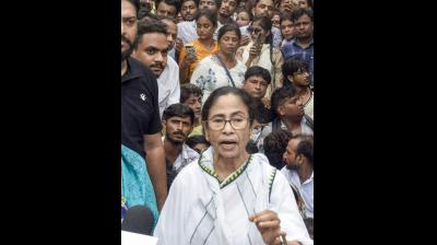 कोलकाता में विरोध मार्च के दौरान ममता बनर्जी ने खोया आपा, पार्टी कार्यकर्ता को जड़ा थप्पड़