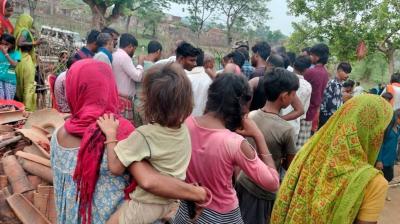 पलामू में दो बेटियों को फेंकने के बाद महिला ने कुएं में लगाई छलांग, बच्चियों की मौत