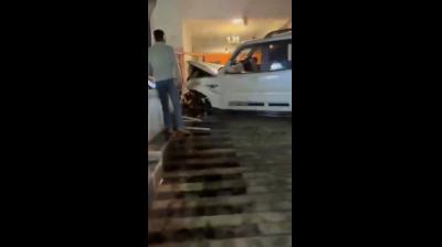 बड़ा हादसा टला: हैदराबाद में नशे में धुत युवक ने अभिनेता धर्मा के घर में घुसाई कार
