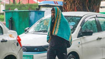 एनसीआर में पूरे सप्ताह 'नो वार्निंग', तापमान बढ़ने से उमस और गर्मी कर सकती है परेशान