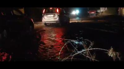 पहलगाम मार्ग पर बादल फटने से सड़क क्षतिग्रस्त, सभी पर्यटक सुरक्षित