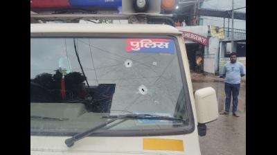 बिहार : वैशाली दोहरे हत्याकांड का मुख्य आरोपी मुठभेड़ में घायल, पुलिस वाहन पर भी हुई फायरिंग