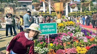 लोक भवन देहरादून में आयोजित तीन दिवसीय 'वसंतोत्सव-2026'