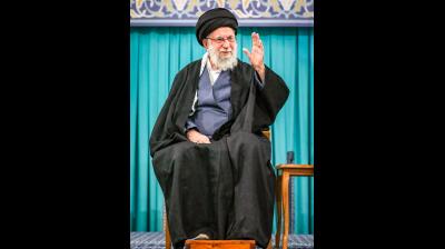 अयातुल्ला अली खामेनेई के बाद ईरान में सत्ता का संकट