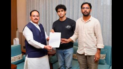 कॉकरोच जनता पार्टी के सदस्यों के साथ बैठक अच्छी रहीः जेपी नड्डा