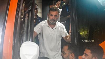 राहुल गांधी ने गांधी स्मृति तक मार्च किया, नीट छात्रों के लिए न्याय की मांग की