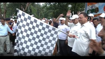 देहरादून में 'रन फॉर कारगिल हीरोज' मैराथन को सीएम धामी ने दिखाई हरी झंडी, शहीदों को दी श्रद्धांजलि