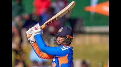 हम कोशिश करते हैं कि वैभव सोशल मीडिया से ज्यादा ध्यान क्रिकेट पर दे : ईशान किशन