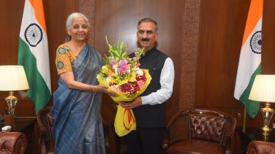 हिमाचल के सीएम ने वित्त मंत्री सीतारमण से मुलाकात की, राजस्व घाटे की भरपाई के लिए मांगा पैकेज