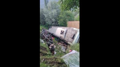 अमरनाथ यात्रा से लौट रही बस गांदरबल में पलटी, 39 श्रद्धालु घायल