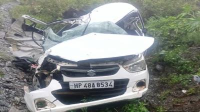 हिमाचल के चंबा में हादसा : लाहाड़ गांव के पास गहरी खाई में गिरा वाहन, पांच की मौत