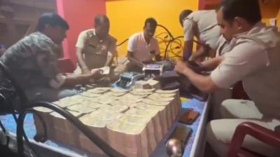 पश्चिम बंगाल: रेत माफिया के खिलाफ लॉ एनफोर्समेंट की कार्रवाई; 5.5 करोड़ कैश और 15 किलो सोना बरामद