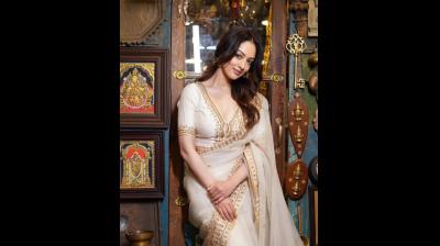 कॉस्मेटिक सर्जरी सिर्फ अभिनेत्रियों तक सीमित नहीं, आम युवतियों में बढ़ता चलन चिंताजनक: संदीपा धर