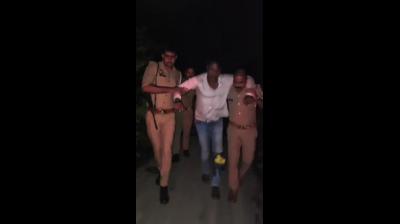 उत्तर प्रदेश: जौनपुर में पुलिस मुठभेड़ में अपराधी घायल, दो आरोपी