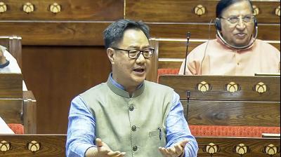 'राम मंदिर के विरोध में थी कांग्रेस', चढ़ावा विवाद पर रिजिजू का खड़गे