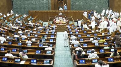 लोकसभा में गतिरोध जारी, विपक्ष के हंगामे के बीच सदन की कार्यवाही