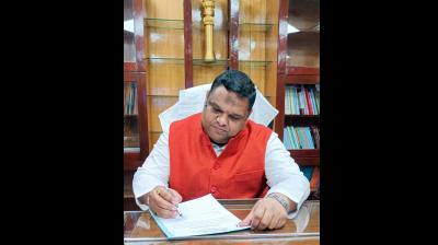 एनएचआरसी ने 8 राज्यों के डीजीपी को भेजा नोटिस, बच्चों से जुड़ी