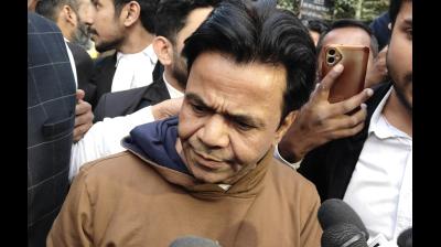 शाहजहांपुर: अभिनेता राजपाल यादव के खिलाफ कोठी पर कब्जे की शिकायत, सिटी मजिस्ट्रेट से जांच की मांग