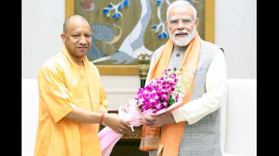 नई दिल्ली में पीएम मोदी से मिले सीएम योगी, भाजपा अध्यक्ष नितिन नवीन