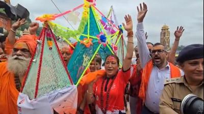 2036 ओलंपिक भारत में हो, यही कामना लेकर कांवड़ यात्रा पर निकलीं