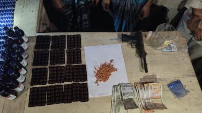 असम पुलिस ने 1709 नशीली गोलियां और कफ सिरप जब्त किए, अवैध फार्मेसी