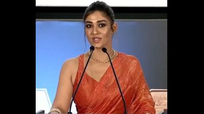 नयनतारा ने की 'टॉक्सिक' की निर्देशक गीतू मोहनदास की जमकर तारीफ, बोलीं- 'वह हर कलाकार को अपना बना लेती हैं'
