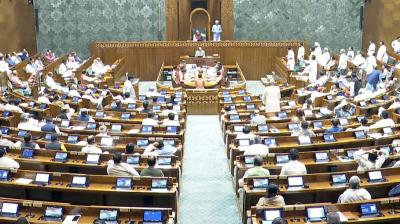 लोकसभा में बिना बहस के पास हुआ खनन संशोधन विधेयक, हंगामे के बीच दिनभर