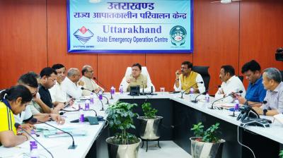 चमोली टनल हादसा: सीएम धामी आपदा परिचालन केंद्र पहुंचे, रेस्क्यू