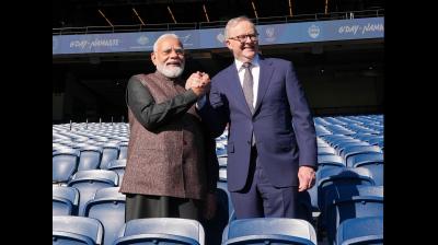 दुनिया का सबसे बड़ा लोकतंत्र और सबसे तेजी से बढ़ती बड़ी अर्थव्यवस्था,